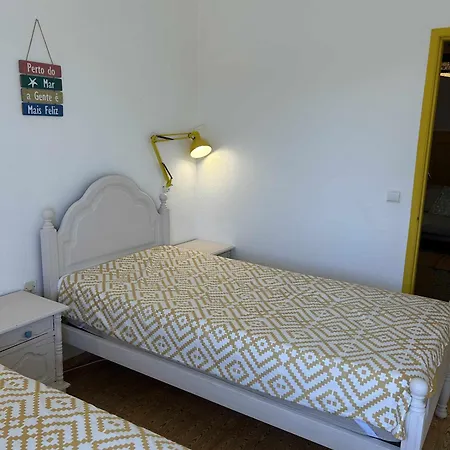 Casa Da Em A 50 Metros Da Casa vacanze