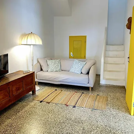 Casa Da Em A 50 Metros Da * Olhos de Agua (Albufeira)